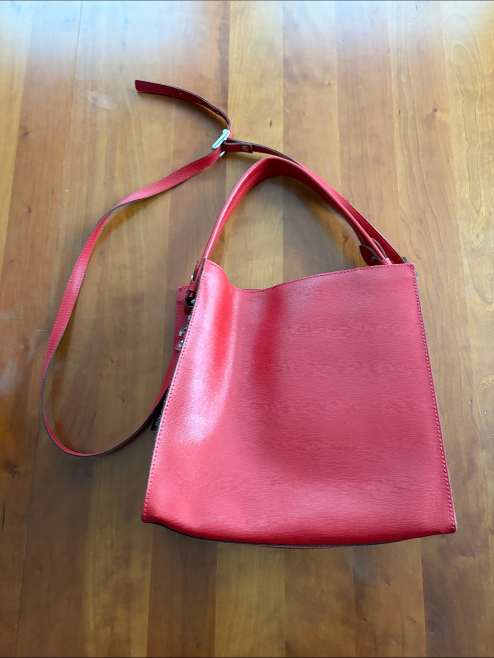 Structured Red Leather Crossbody Tote - European brand Ripani